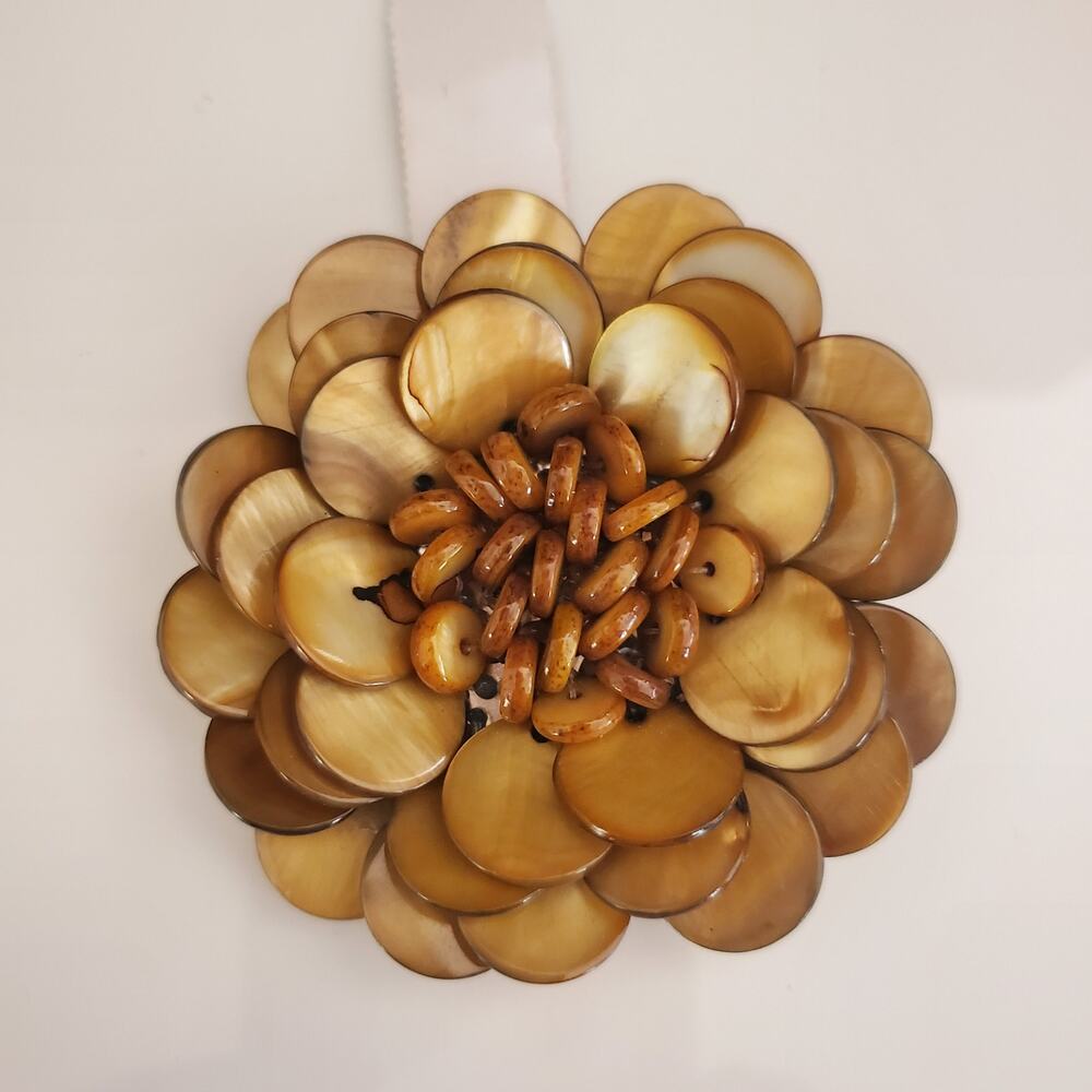 Tasha For Nordstrom Mother of Pearl Disc Blooming Flower Pin Brooch New with Tag